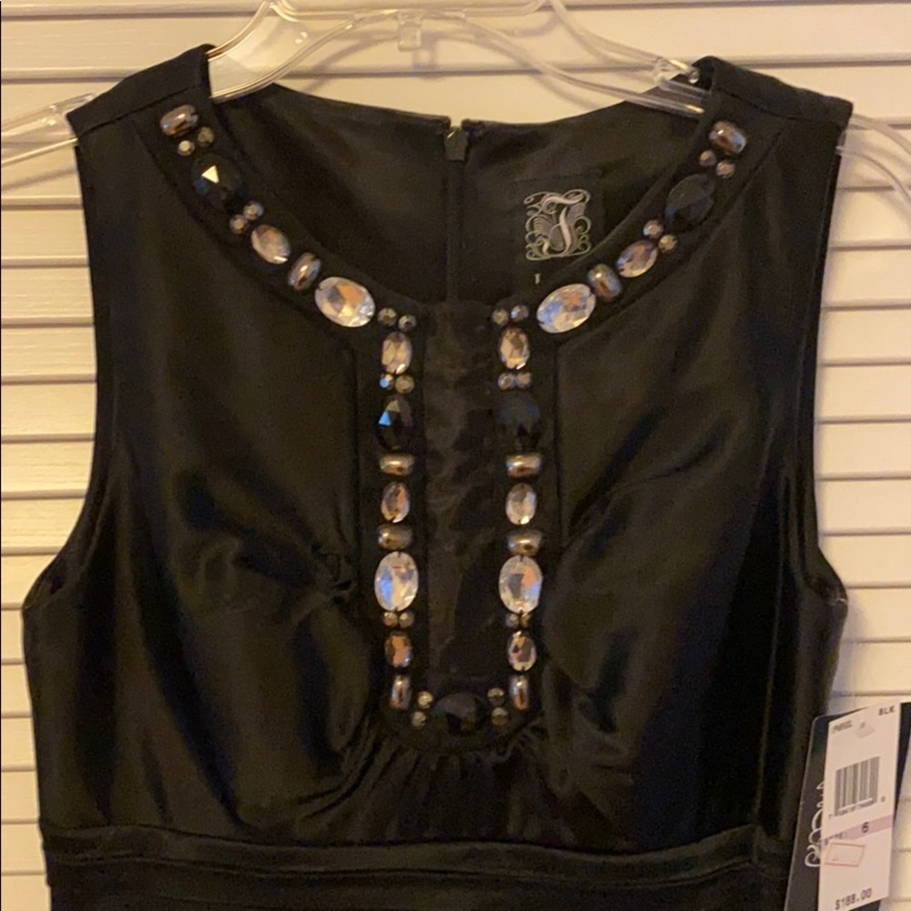 Jax Dess - Picture 3 of 3